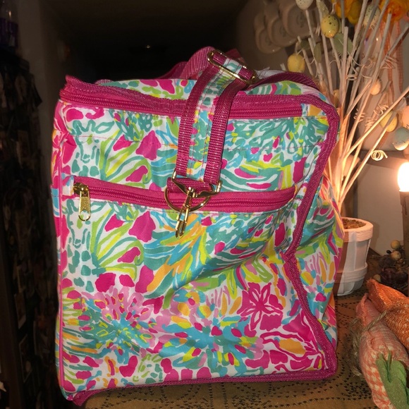 Lilly Pulitzer Large Beach Cooler Featured in Spot Ya - Picture 2 of 13